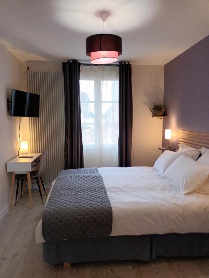 Les Chambres De La Vallee Argentonnay Exterior photo